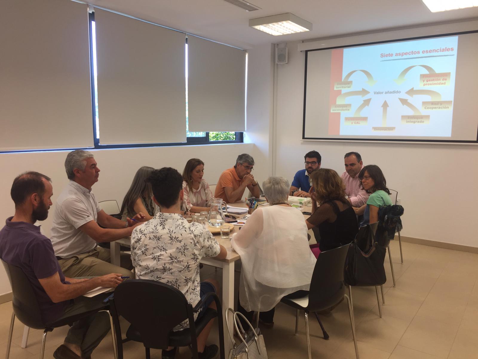 El GDR Valle del Guadalhorce acoge una reuni�n sobre emprendimiento y mujeres